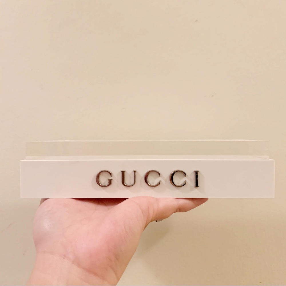 1 LEFT- AUTHENTIC Gucci Display
